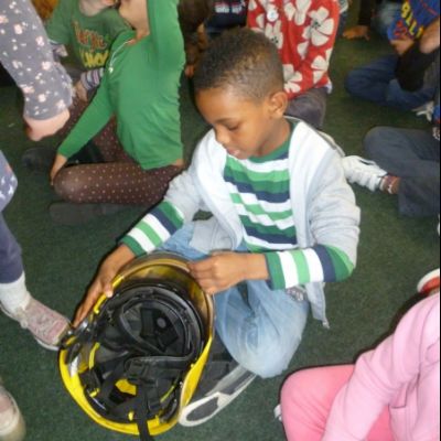 Looking at the helmet in Class 1_2R